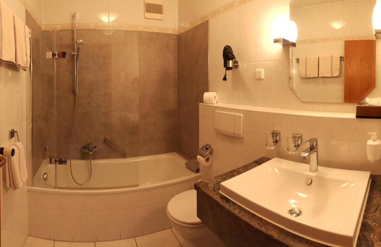 Michels Stern Hotell Marktbreit Exteriör bild
